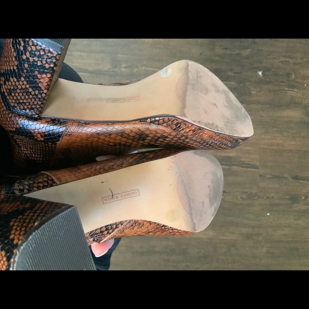 Boots - Picture 6 of 7